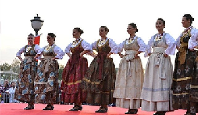 17. Milletlerarası Balkanlılar Halk Dansları ve Kültür Şenliği Başlıyor