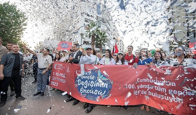 92. İzmir Enternasyonal Fuarı dünya gençlerinin gücüyle başladı