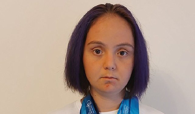 Abdi İbrahim Vakfı bursiyeri ulusal yüzücü İrem Öztekin, Down Sendromlular Avrupa Şampiyonası SUDS 2023’te 4 gümüş, 1 bronz madalya kazandı