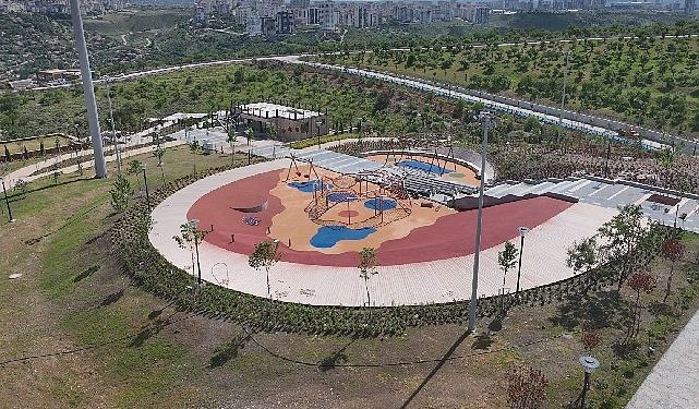 Açılmadan ikinci mükafatı aldı