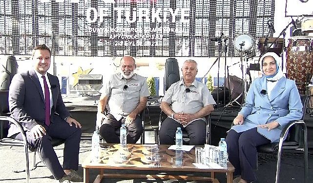 Afyon Valisi Kübra Güran Yiğitbaşı, Afyon Belediye Lideri Mehmet Zeybek ve Türkiye Motosiklet Federasyonu Asbaşkanı Mehmet Nedim Akülke D-Smart Ekranlarında Yayınlanan “Haftanın Konuğu” Programına Konuk Oldular