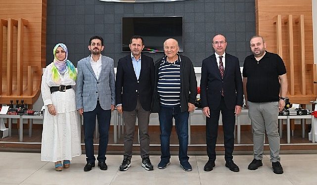 AK Parti Konya Milletvekili Altunyaldız ile Başken Pekyatırmacı’dan pazar ve sanayi ziyareti