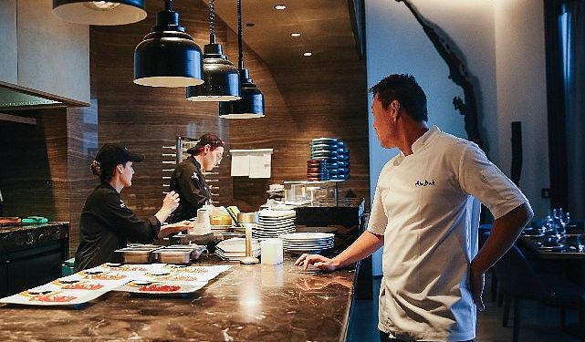 Akira Back İstanbul’da Konukları ile Buluştu!