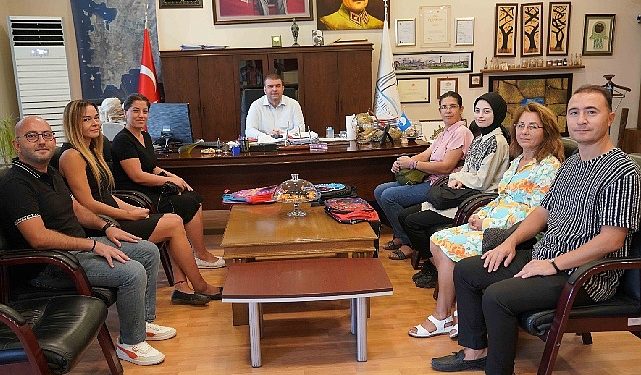 Atıklarını Getirdiler, Kırtasiye Gereci Aldılar