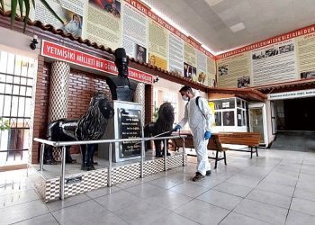 Bayraklı’da İbadethaneler Dezenfekte Ediliyor