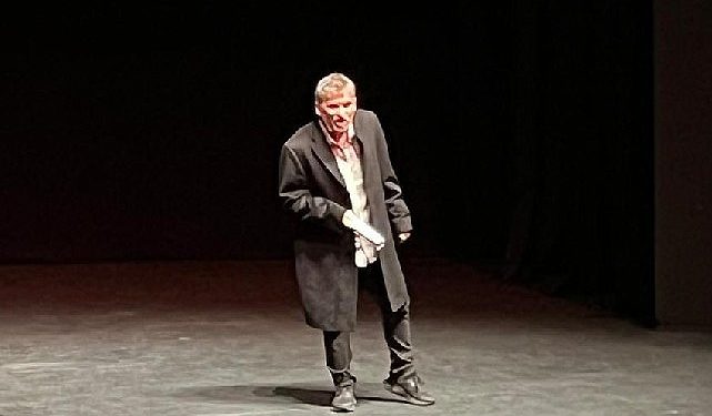 Belçika’nın tanınmış oyuncularından Arif Hakan “Bir Mecnunun Hatıra Defteri” ile artık İstanbul’da