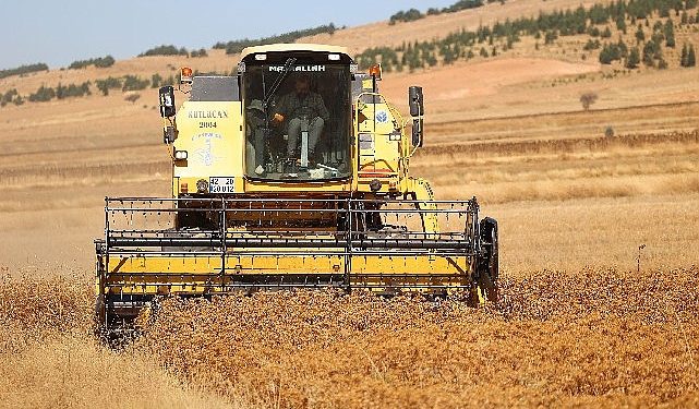 Büyükşehir Destekliyor, Konyalı Çiftçinin Yüzü Gülüyor