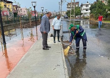 Canik’te Sağanak Yağışa Anında Müdahale 