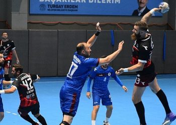 Çekişmeli maçın galibi Nilüfer Belediyespor