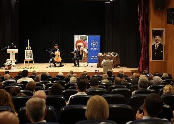 Ceyhun Atuf Kansu mükafatı Özüaydın’a verildi