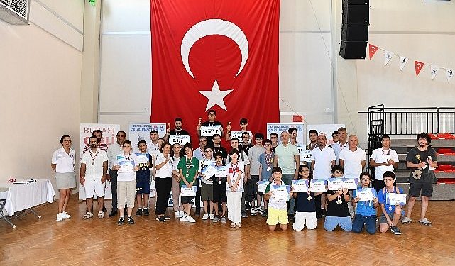 Çiğli Satranç Şampiyonlarının Geçidine Konut Sahipliği Yaptı