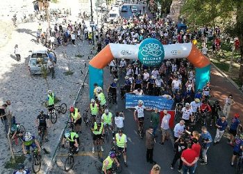 Cumhuriyet için Tophane’den Mudanya’ya pedalladılar