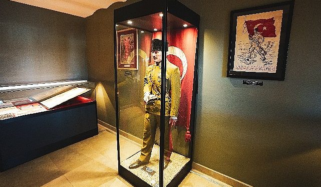 Cumhuriyet’in 100. Yılında HİSART Canlı Tarih Müzesi Koleksiyonundan Yeni Stant