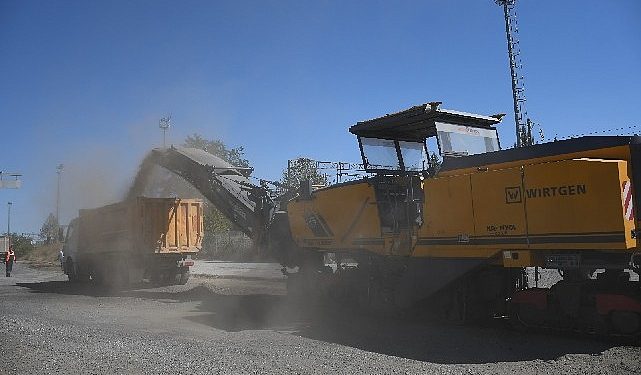 Demir Sınırı Caddesi’nde 850 metrelik yenileme