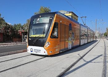 Doğu Garajı-Meydan Ortasındaki Tramvay Seferleri Tekrar Başladı