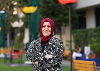Dr. Öğr. Üyesi Fatma Turan: “Sağlıklı bağlar, yalnızlık hissiyle baş edebilmek için önemli”