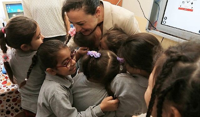 Efes Selçuk’ta Eğitime Takviye Büyüyor: “Çocuklarımız Hiçbir Şeyden Yoksun Kalmasın İstiyoruz”