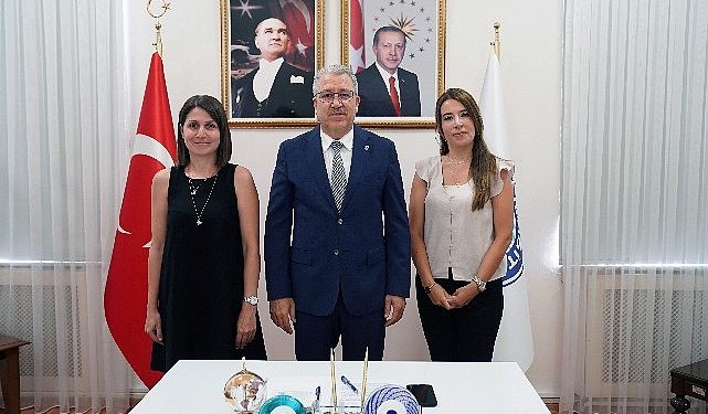 Egeli Akademisyenlerden Esirgeyici Giysilerde Termal Bozunmaya Yönelik Proje