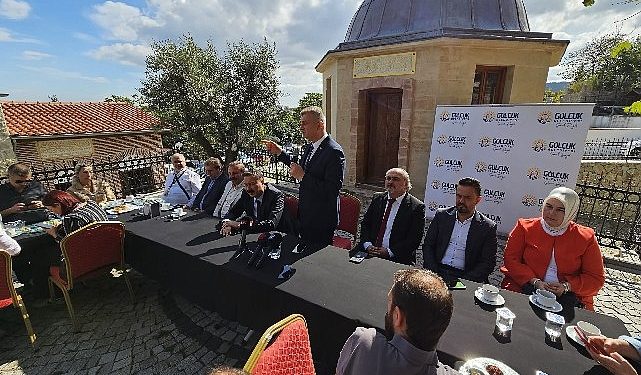 Gölcük Belediyesi Edebiyata Taraf Veren Sempozyumlara Devam Ediyor