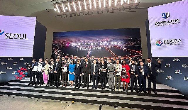 Güney Kore’den Lider Altay’a “Akıllı Kent Liderlik Ödülü”