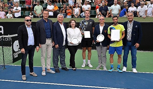 İstanbul Challenger 75. TED Open Milletlerarası Tenis Turnuvası’nda şampiyon Damir Dzumhur