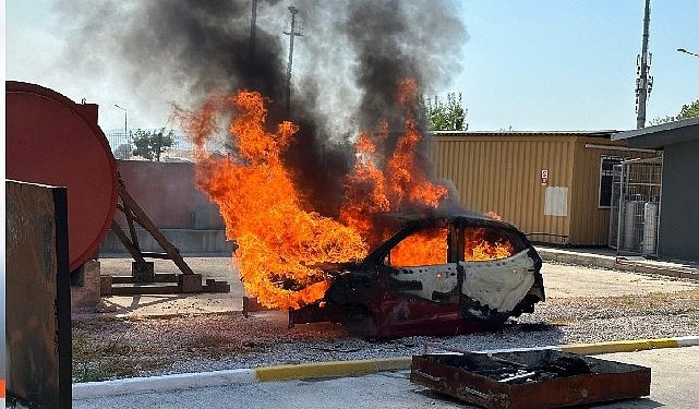 İtfaiyeden Ford Otosan’a yangına müdahale eğitimi