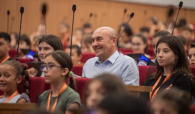 İzmir Büyükşehir Belediyesi çocukların güçlü fikirleriyle yönetilecek