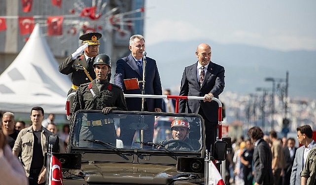 İzmir’de “Zafer” coşkusu