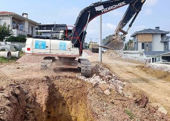 İzmit Kabaoğlu Fatih Caddesi Asfaltlanıyor