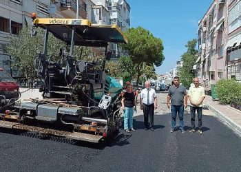 Karabağlar’da asfalt çalışmaları sürat kesmedi