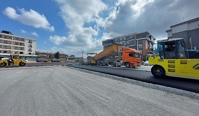 Kartepe Kent Meydanı Otoparkı Asfaltlandı