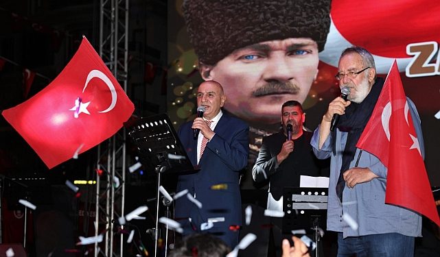 Keçiören Belediyesi tarafından 30 Ağustos Zafer Bayramı’nı konserle kutlandı