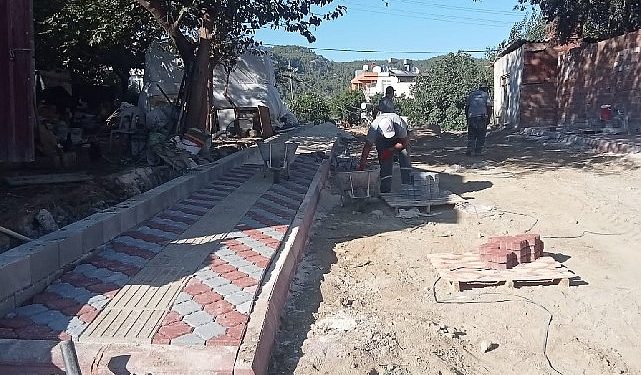 Kemer’de Yol ve Kaldırım Çalışmaları