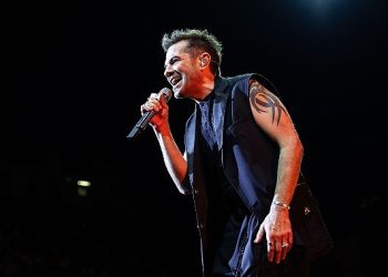 Kenan Doğulu, Harbiye’de binlerce hayranıyla tekrar buluştu