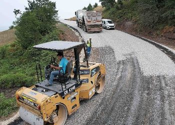 Kızderbent-Yalova Aktoprak kontağına asfalt