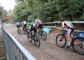 Kocaeli’de Memleketler arası Dağ Bisikleti Kupası Yarışları start aldı