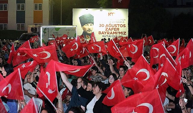 Küçükçekmeceliler şampiyon için tek yürek oldu