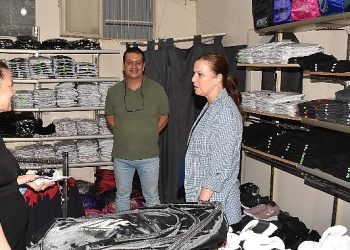 Lider Anne’den Çocuklara Eğitim Dayanağı