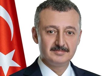 Lider Büyükakın Zafer Bayramı’nı kutladı