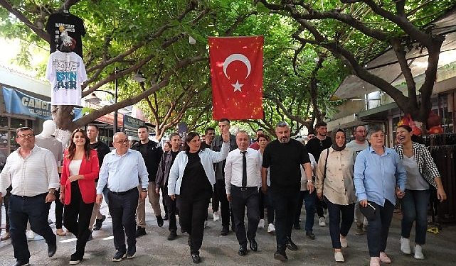 Lider Çerçioğlu İncirliova’da vatandaşlarla bir ortaya geldi