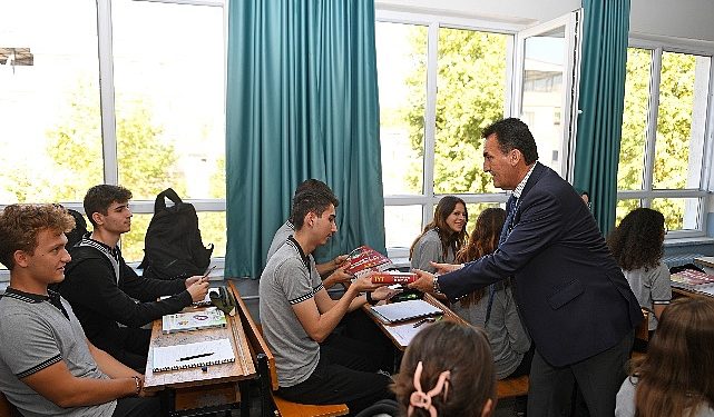 Lider Dündar, 9 Bin 662 Öğrenci ile Buluştu