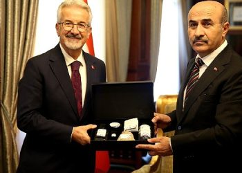 Lider Erdem’den Nezaket Ziyareti