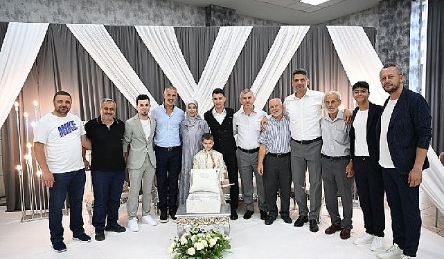 Lider Kocaman mutluluklara ortak oluyor!