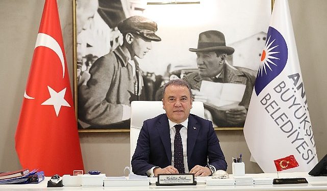 Lider Muhittin Böcek’in 30 Ağustos Zafer Bayramı Bildirisi