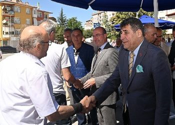 Lider Pekyatırmacı Hacıkaymak Mahallesi’nde vatandaşlarla buluştu