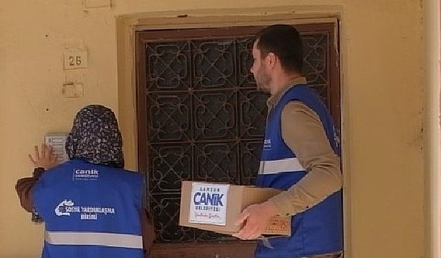 Lider Sandıkçı: “Vatandaşlarımızı kapı kapı ziyaret ediyoruz”