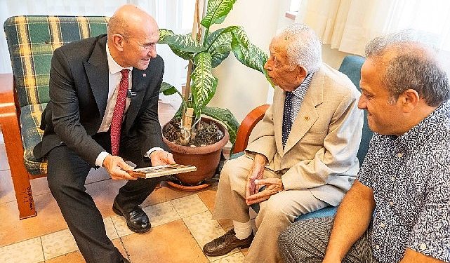 Lider Soyer asırlık çınar İsmail İnceboy’u ziyaret etti