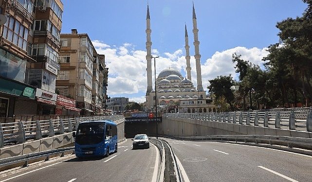 Maltepe Cumhuriyet Meydanı Altgeçidi hizmete açıldı
