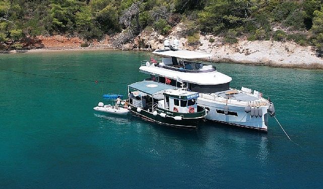 Muğla Büyükşehir Bu Yıl 10 Bin Tekneden Atık Topladı