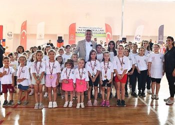 Mustafakemalpaşa’lı gençler madalyalarını aldı